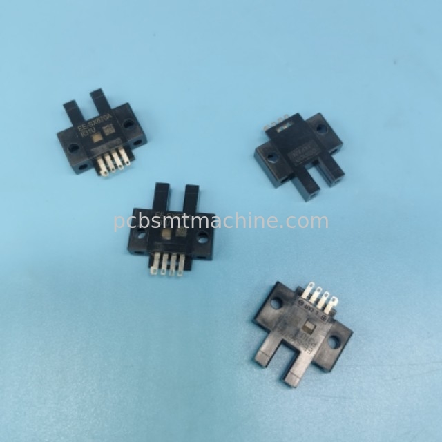EE-SX670A Photomicrosensor de type fente avec type de connecteur sélectionnable sombre/éclair