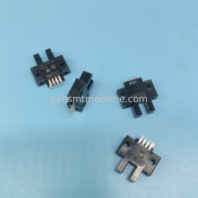 EE-SX670A Photomicrosensor de type fente avec type de connecteur sélectionnable sombre/éclair